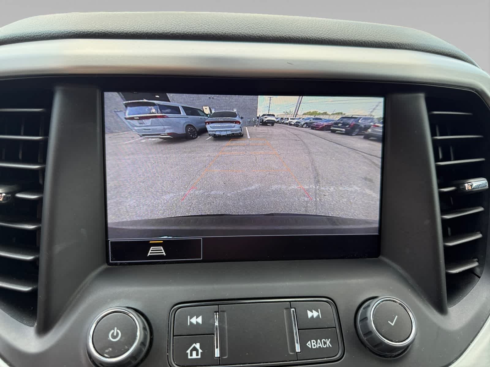 2023 GMC Acadia SLE - Photo 16