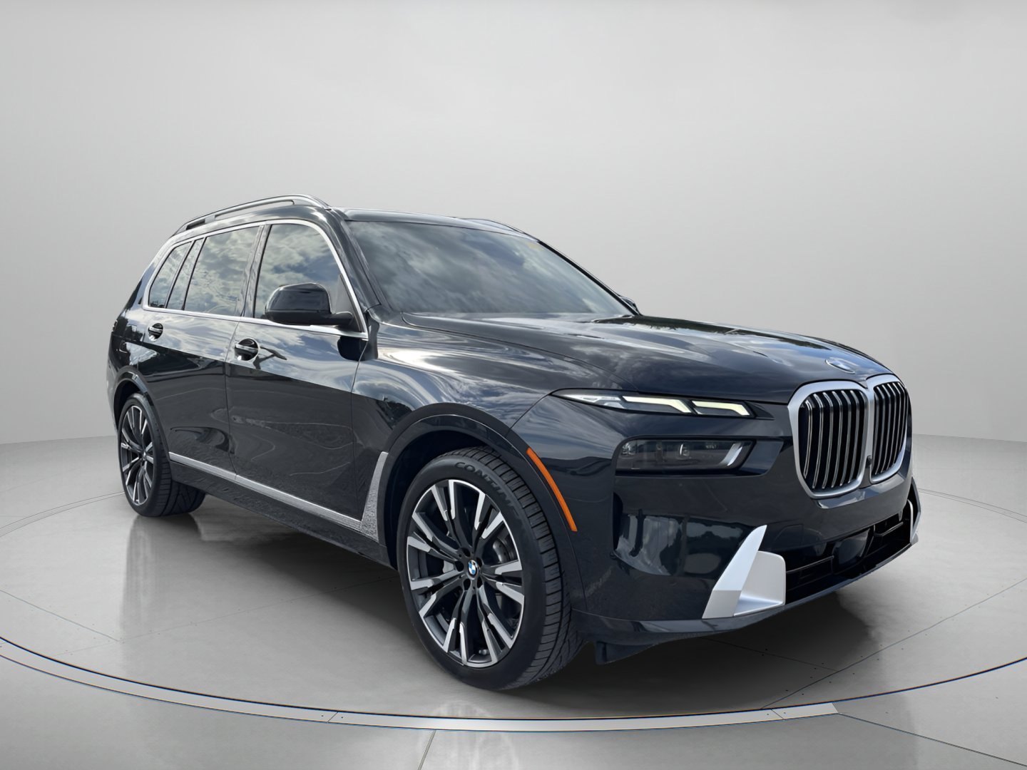 2023 BMW X7 40i