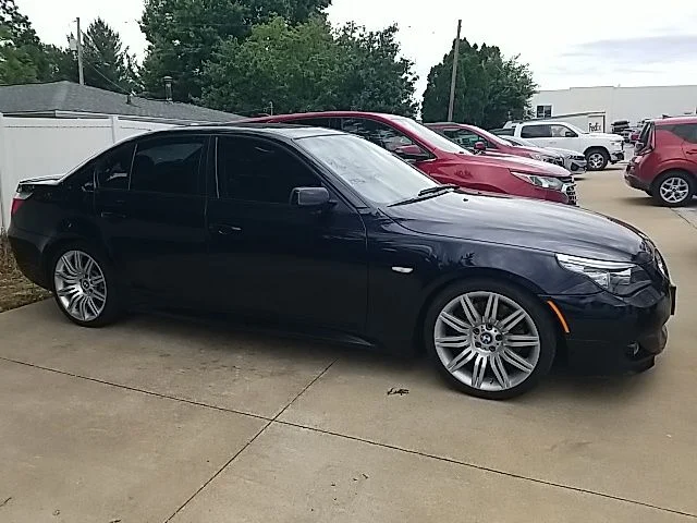 Used 2008 Black BMW 550i image 18