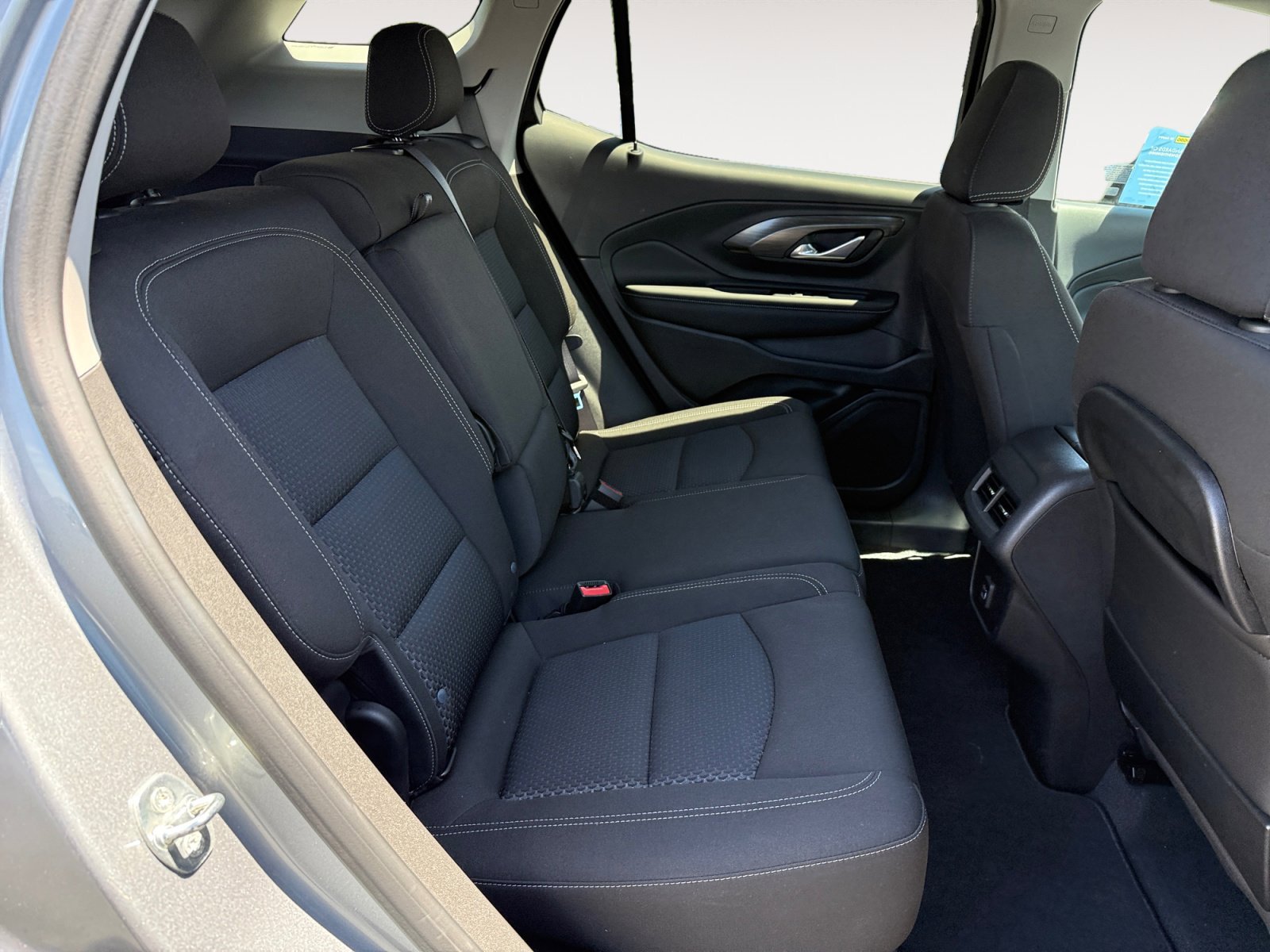 Used 2023 Sterling Metallic GMC SLE image 18