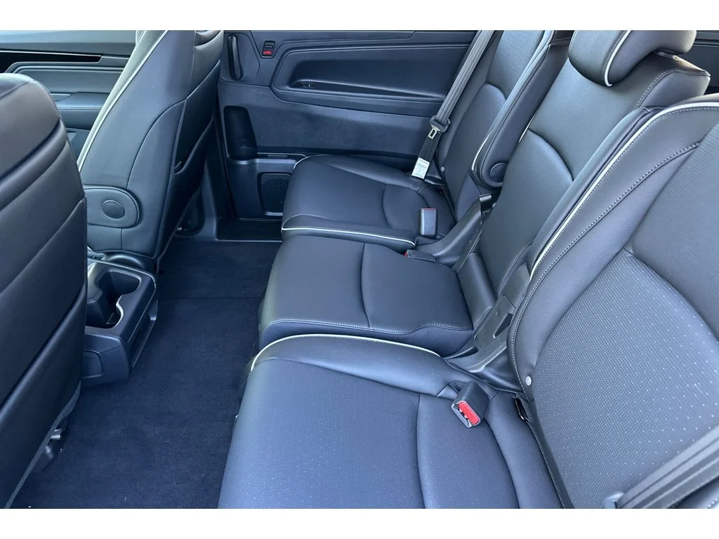 2026 Honda Odyssey Elite - Photo 14