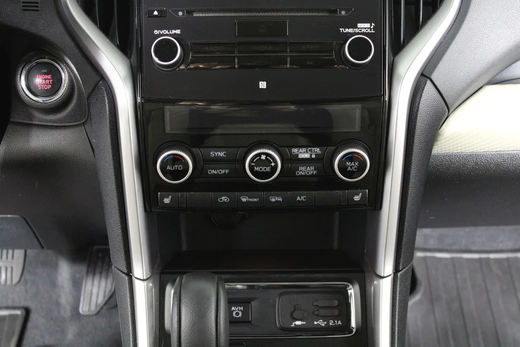 Used 2022 Brown Subaru Premium image 28