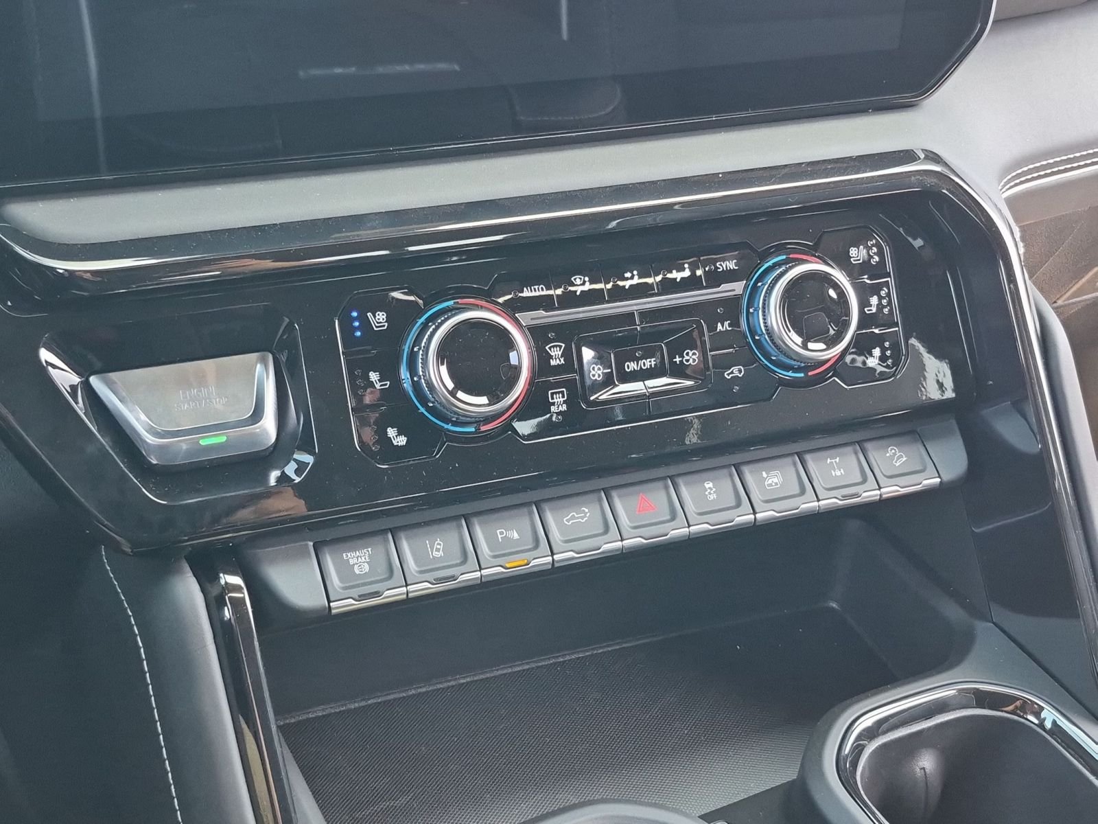 2026 GMC Sierra 2500HD AT4X - Photo 12