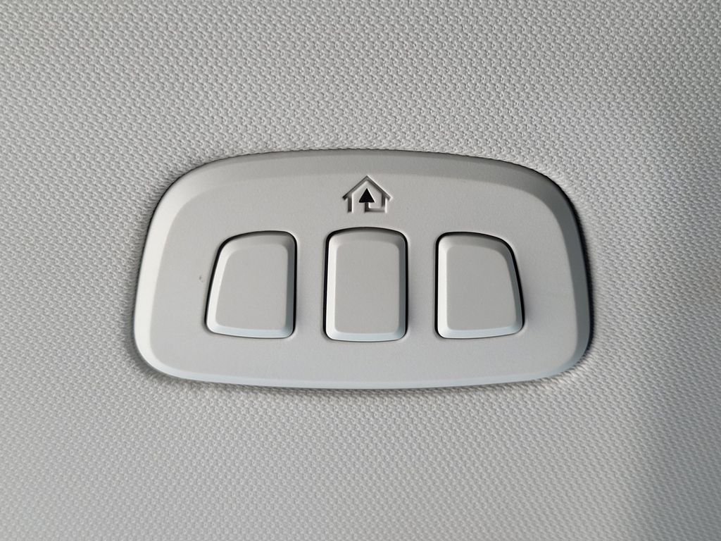 Certified Used 2023 White Ford Select image 17