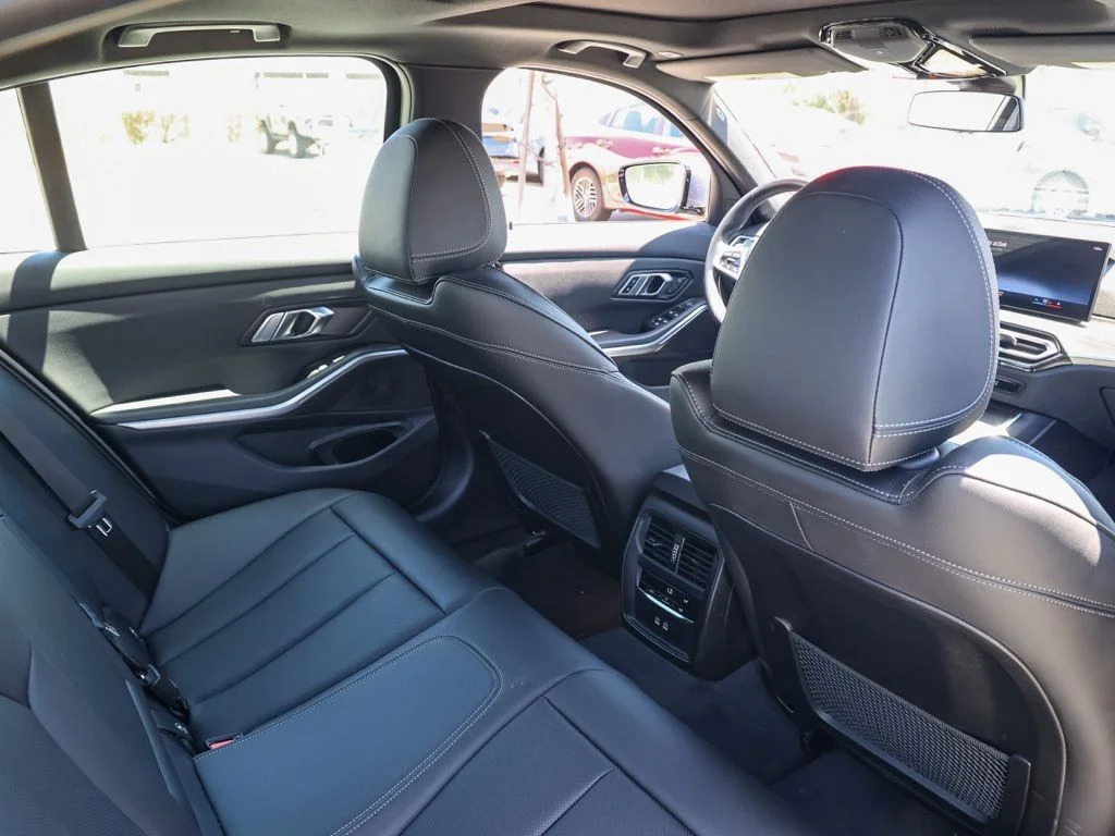 Used 2023 Gray BMW 330i image 15