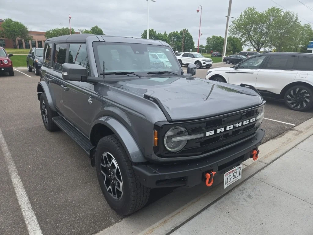 2024 Ford Bronco Outer Banks 4x4's photo
