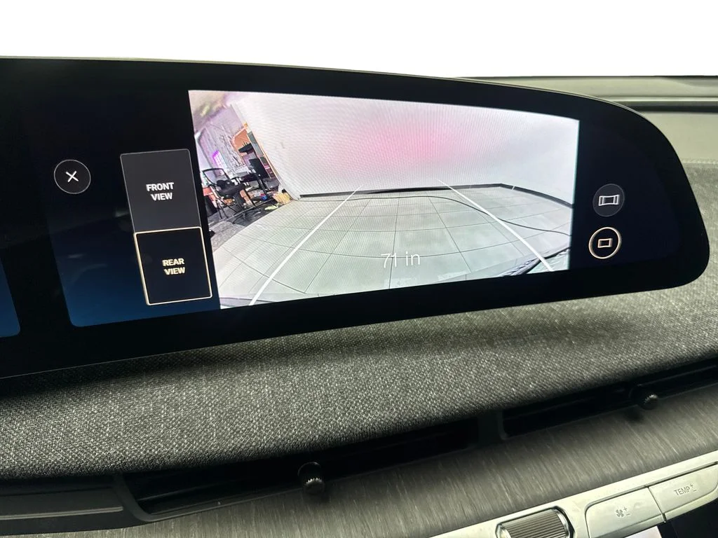 Used 2024 Silver Lucid Touring image 64