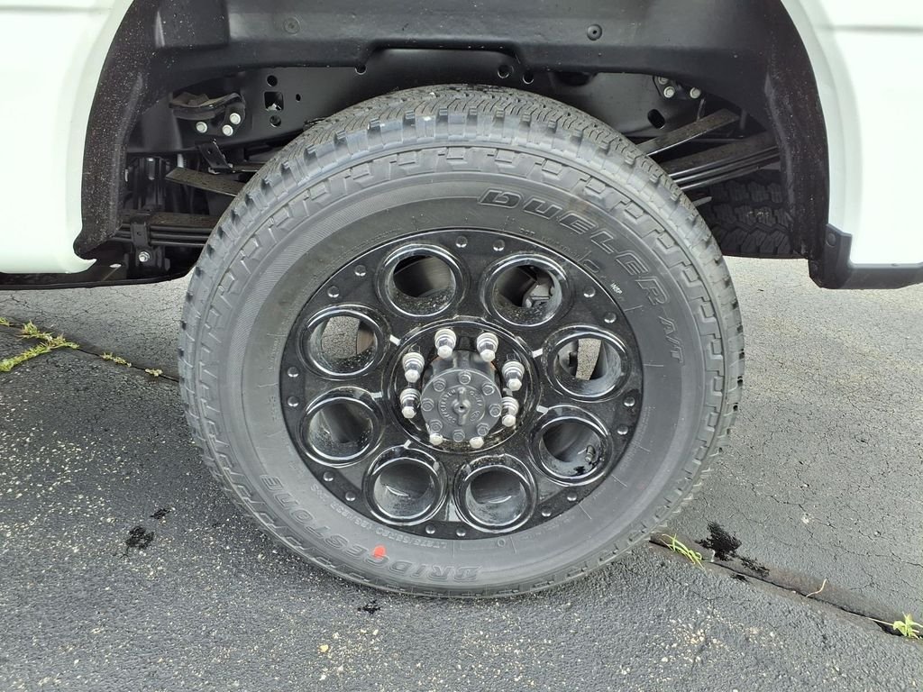 New 2026 Star White Metallic Tri-Coat Ford F-250® Lariat® image 7