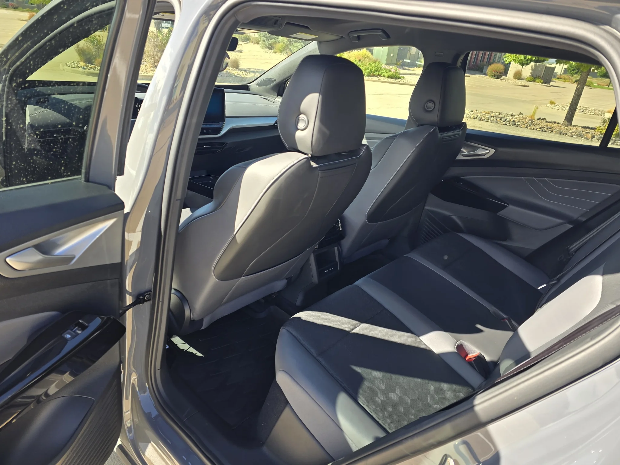 Used 2023 Pure Gray Volkswagen Pro S image 15