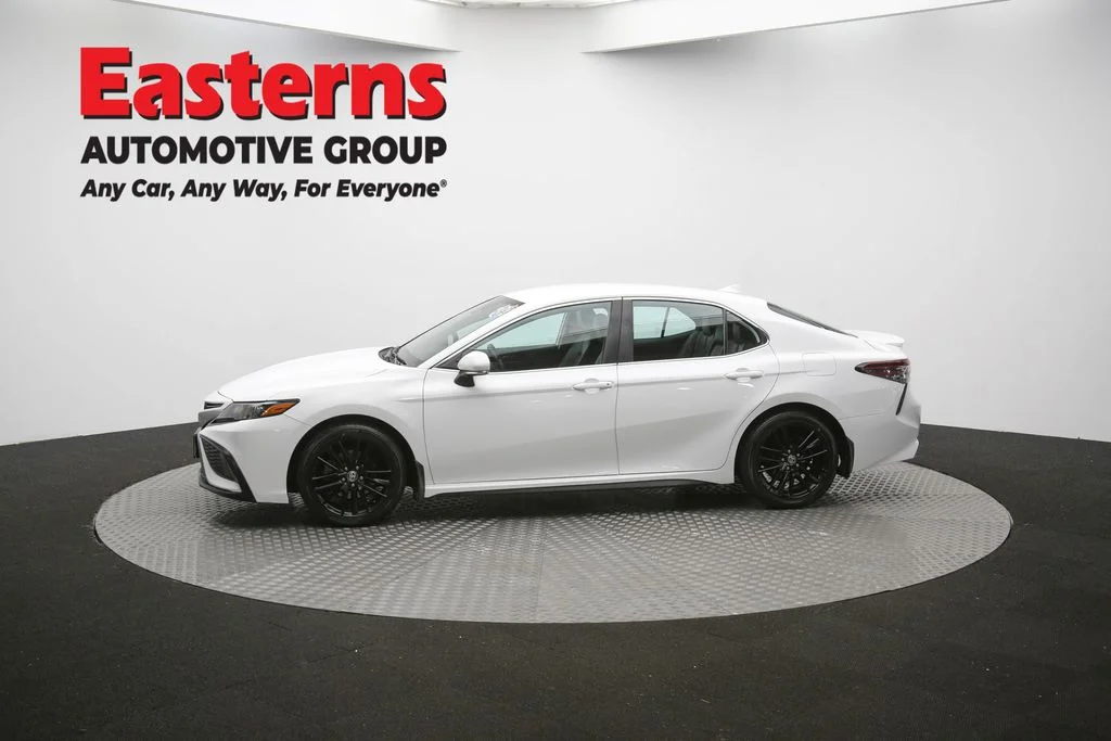 Used 2022 White Toyota SE image 57