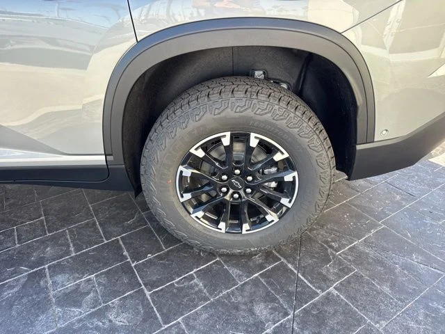 New 2026 Gray Chevrolet Z71 image 10