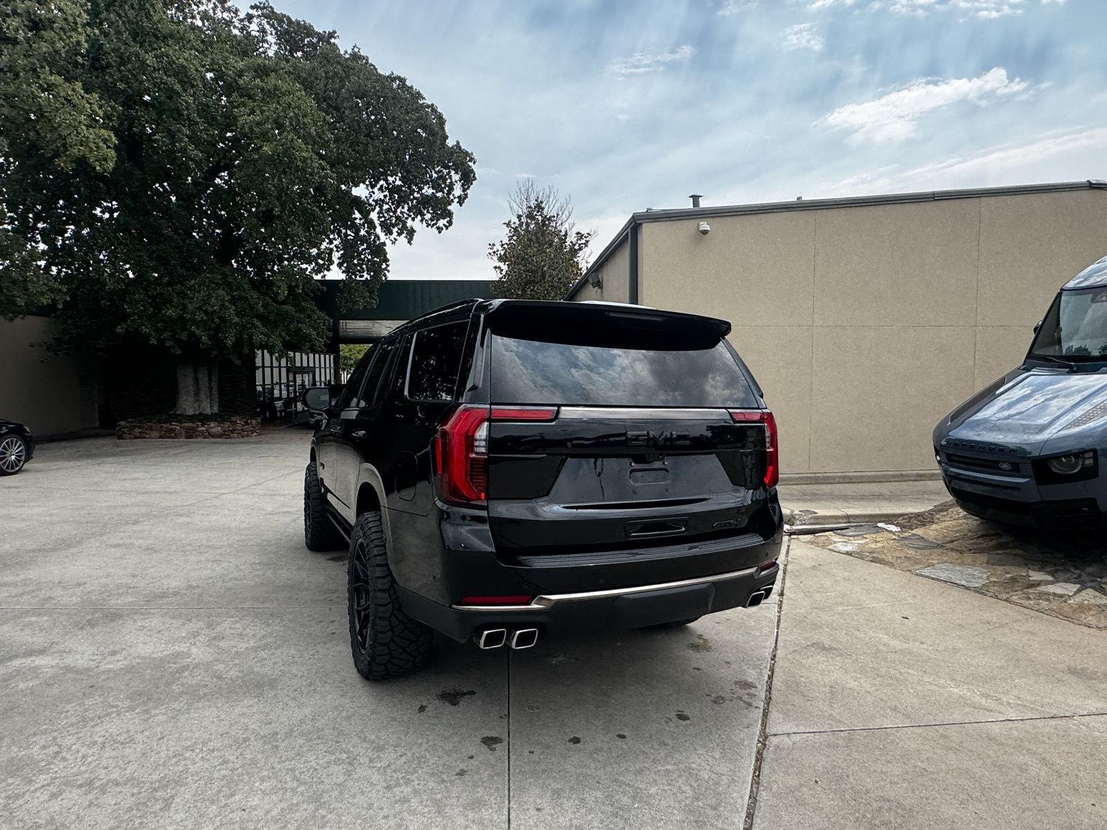 Used 2026 Onyx Black GMC AT4 Ultimate image 6
