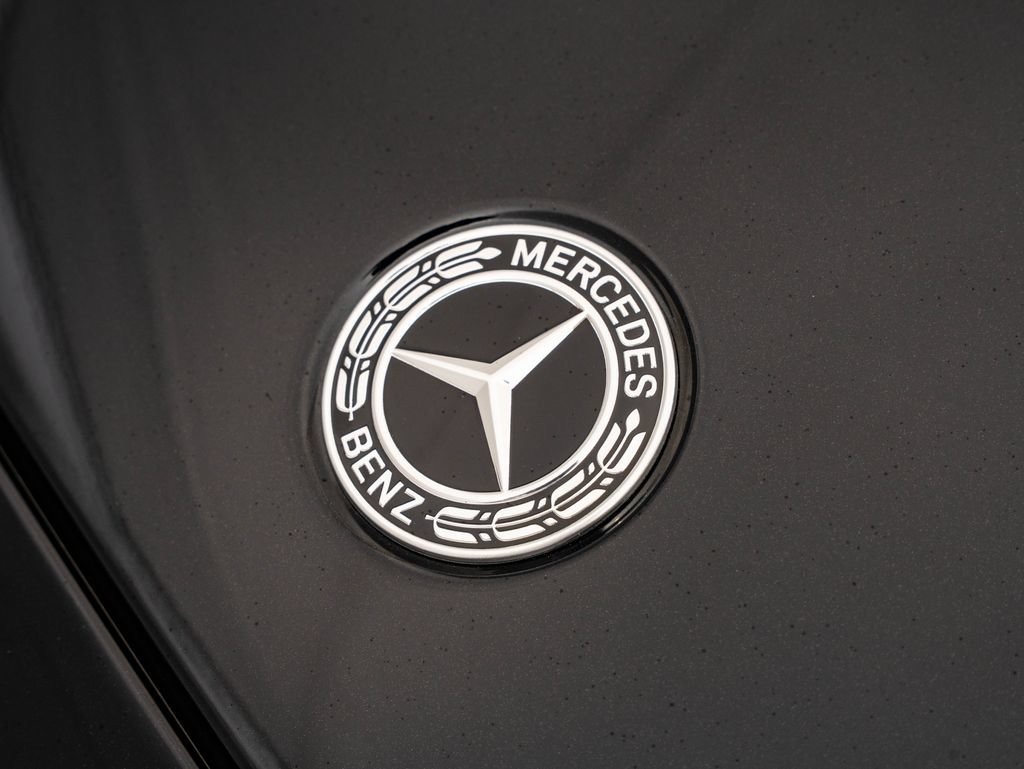 New 2026 Cosmos Black Metallic Mercedes-Benz GLA 250 image 17