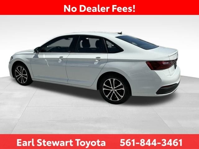 Used 2025 White Volkswagen 1.5T Sport image 6