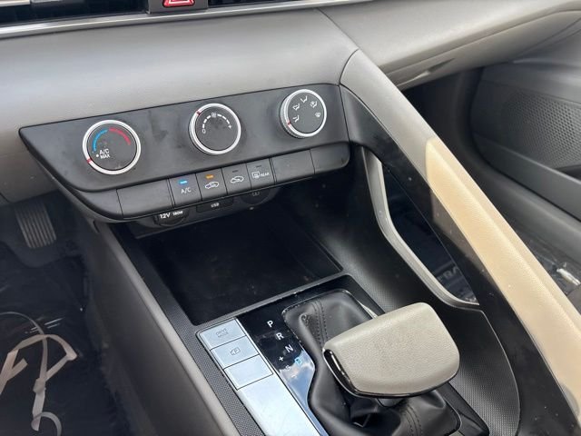 Certified Used 2024 Black Hyundai SE image 26