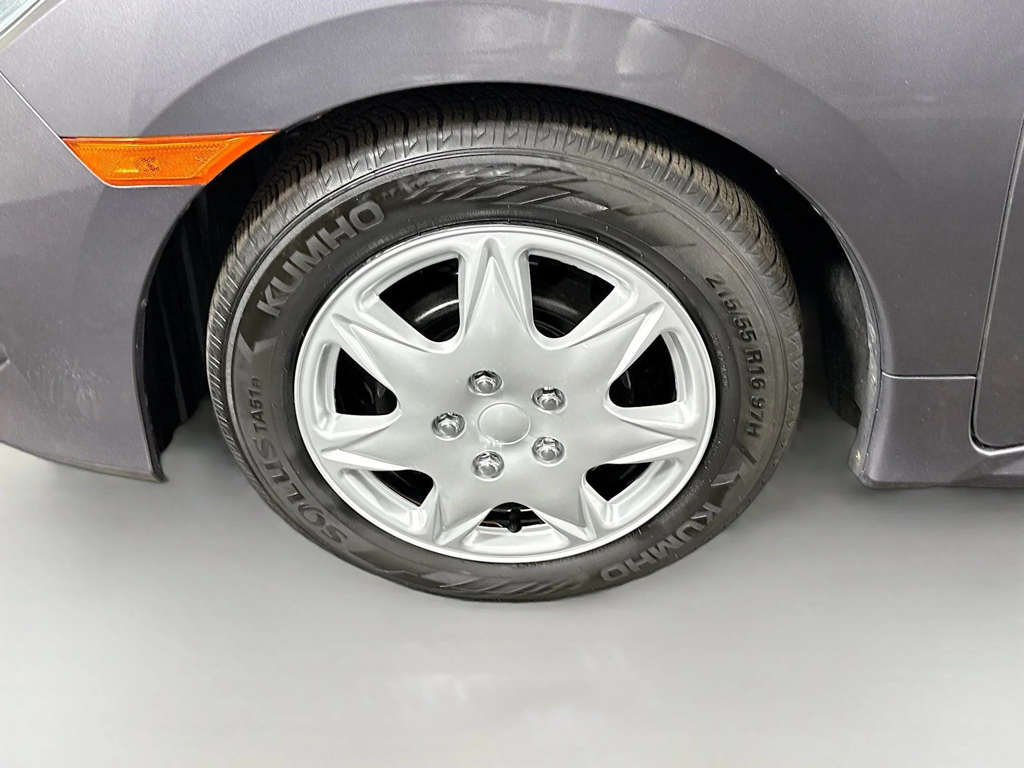 Used 2018 Modern Steel Metallic Honda LX image 33
