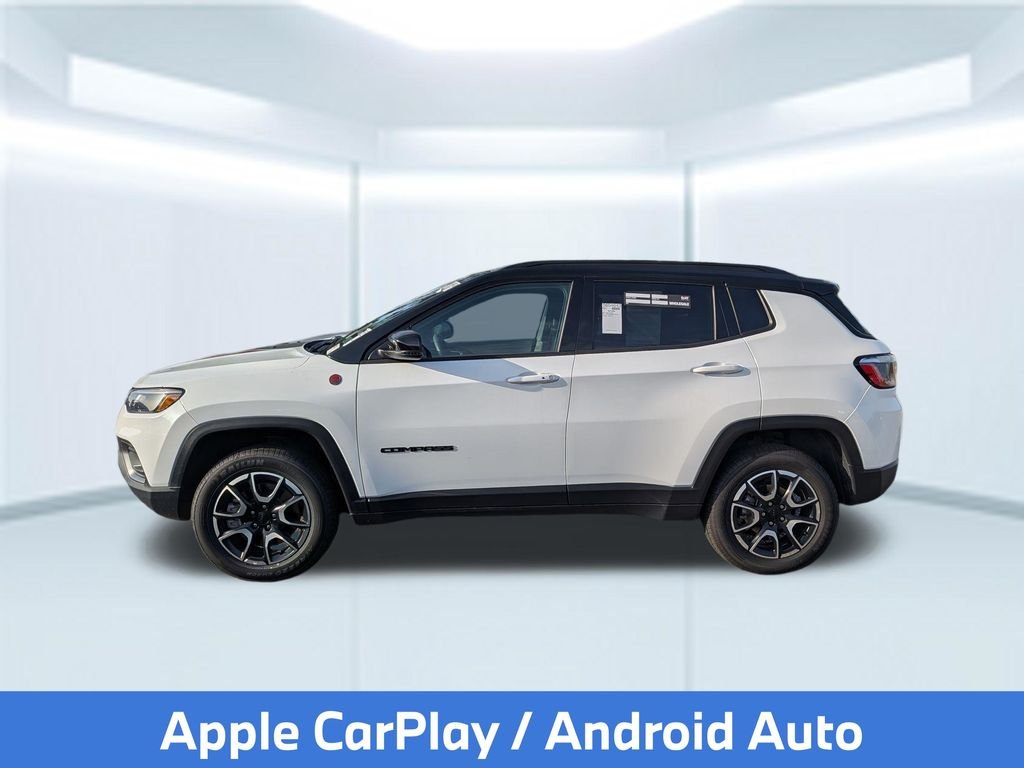Used 2024 White Jeep Trailhawk image 2