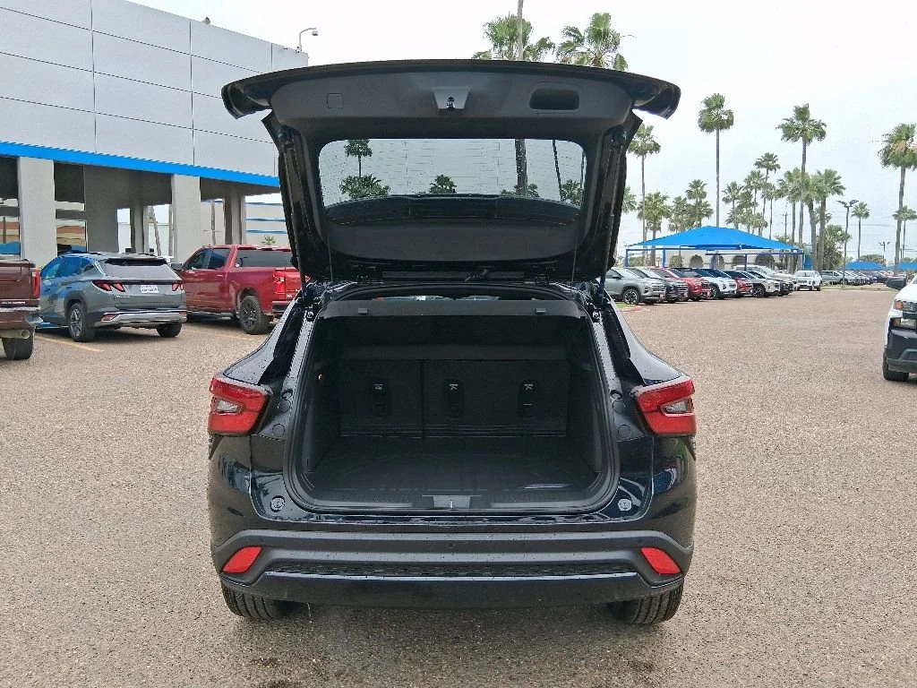 2026 Chevrolet Trax RS - Photo 6