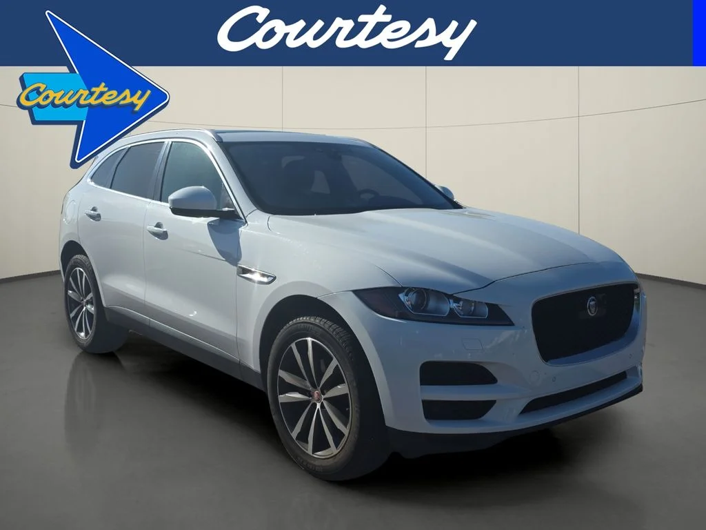 Used 2020 White Jaguar 25t Prestige image 1
