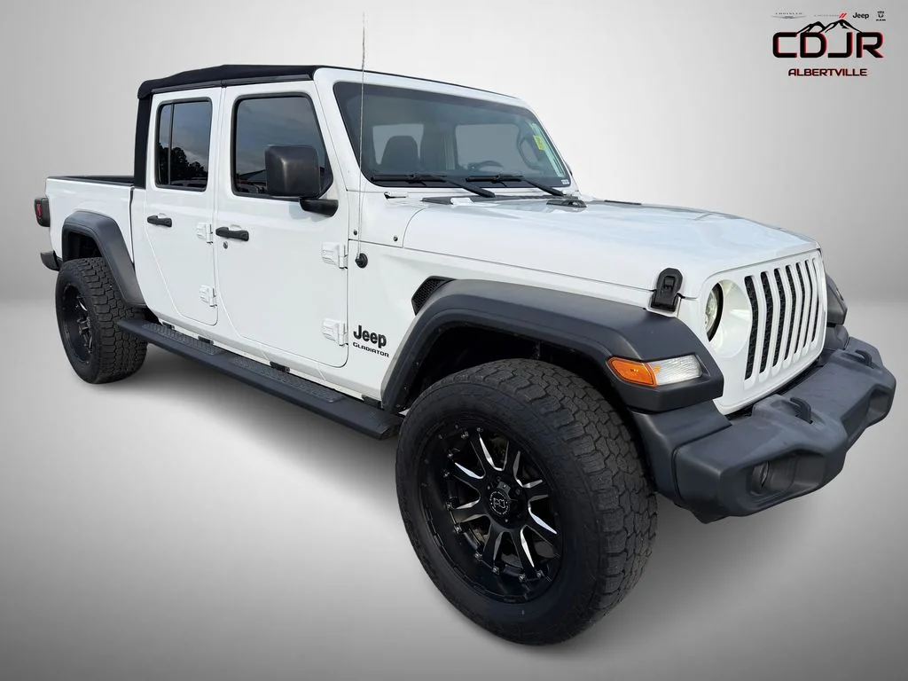 2020 Jeep Gladiator Sport S's photo