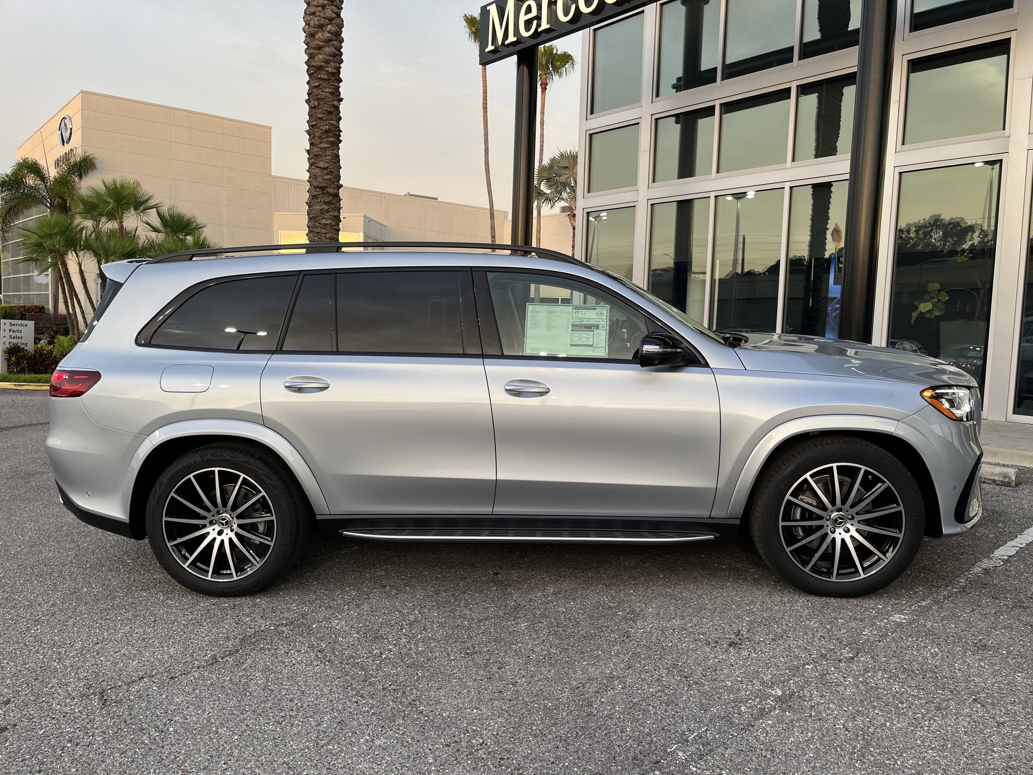 New 2026 CIRRUS SILVER Mercedes-Benz GLS 450 image 7