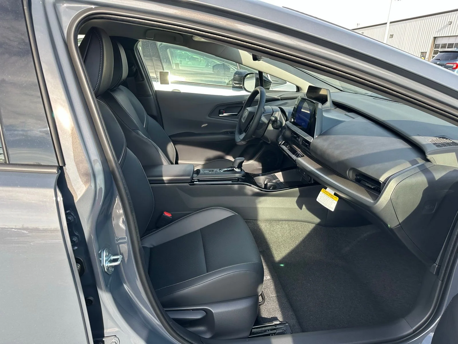 2026 Toyota Prius XLE - Photo 21