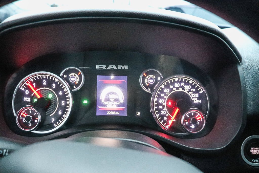 Used 2025 Billet Silver Metallic Ram Big Horn/Lone Star image 25
