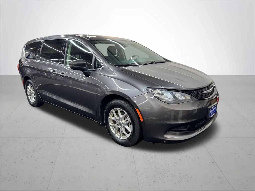 Used 2023 Gray Chrysler LX image 9