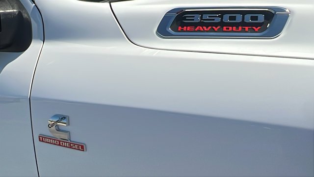 2026 RAM 3500 Chassis Tradesman - Photo 9