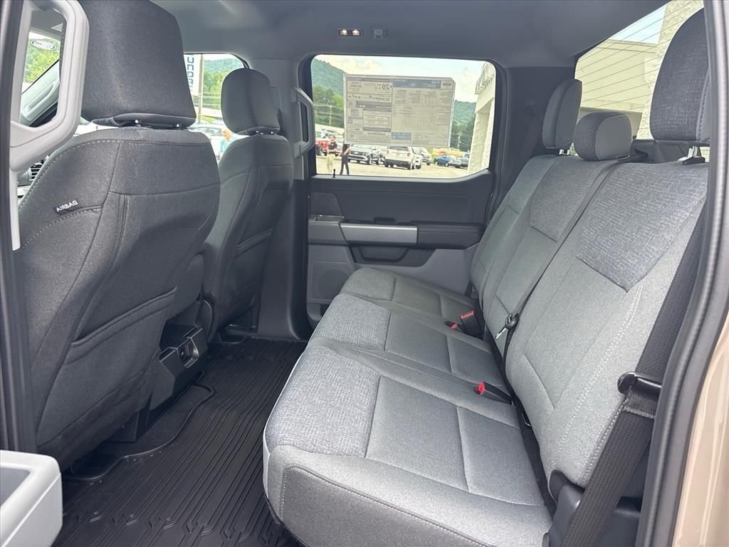 New 2026 Marsh Gray Ford XLT image 10