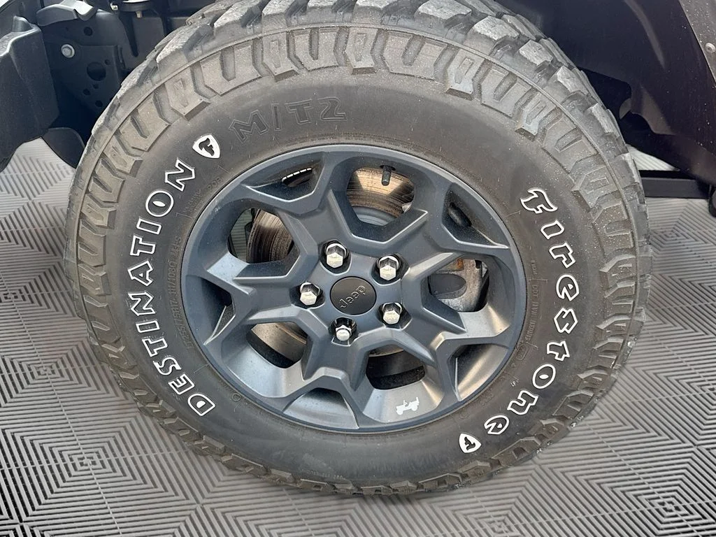 Used 2023  Jeep Willys 4xe image 34