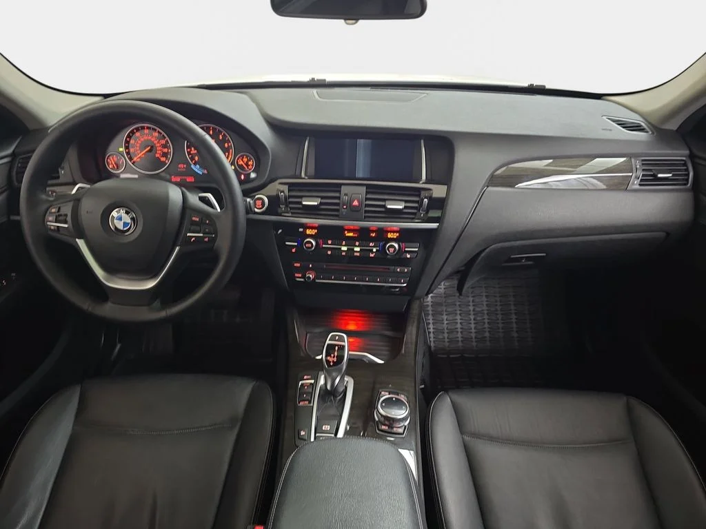 Used 2015 Alpine White BMW xDrive28i image 12