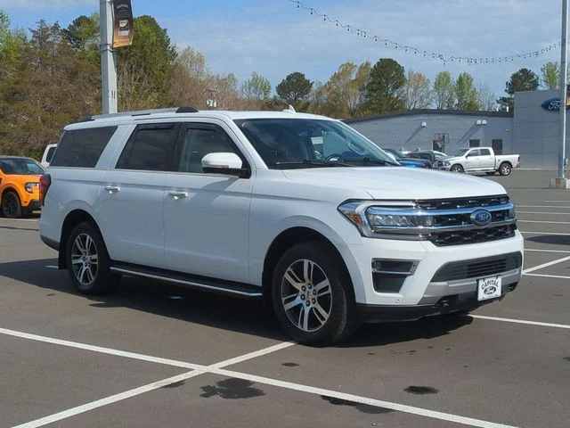 Used 2023 White Ford Limited image 15