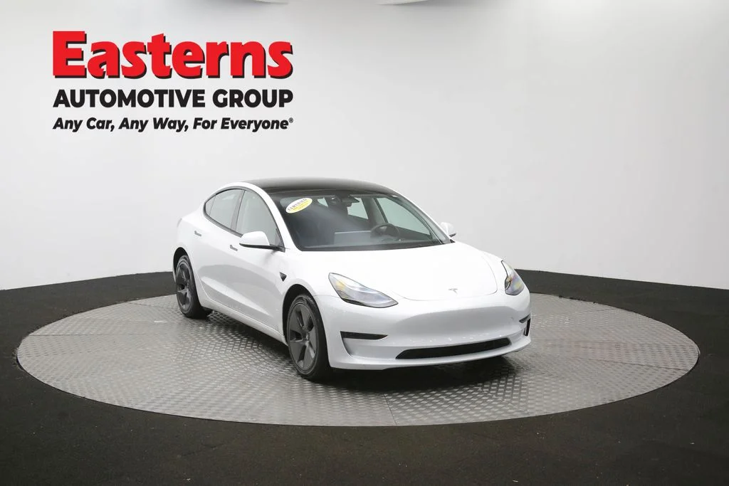 Used 2023 White Tesla Base image 45