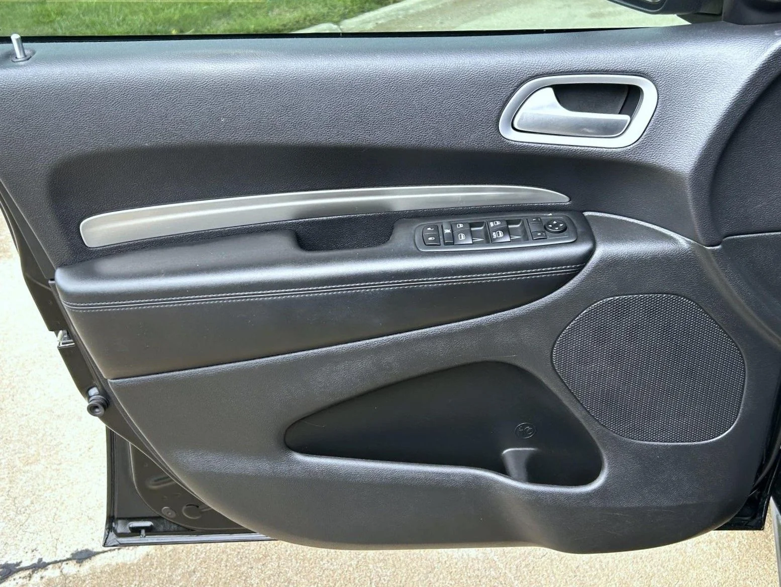 Used 2020 Black Dodge SXT Plus image 9