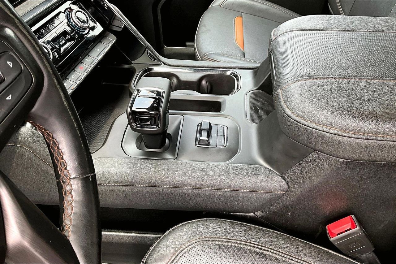 Used 2023 Summit White GMC AT4 image 21