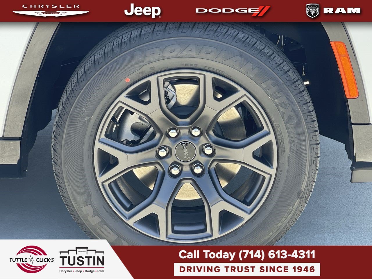 New 2026 Bright White Clear-Coat Exterior Paint Jeep Limited Altitude image 10