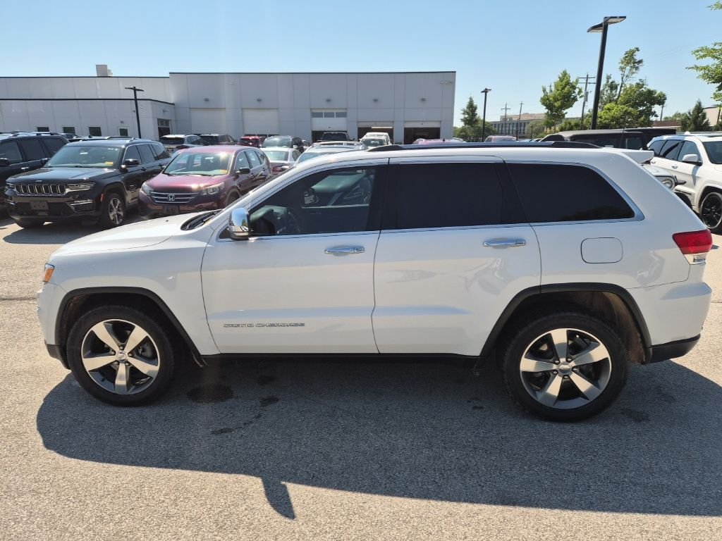 Used 2016 White Jeep Limited image 8
