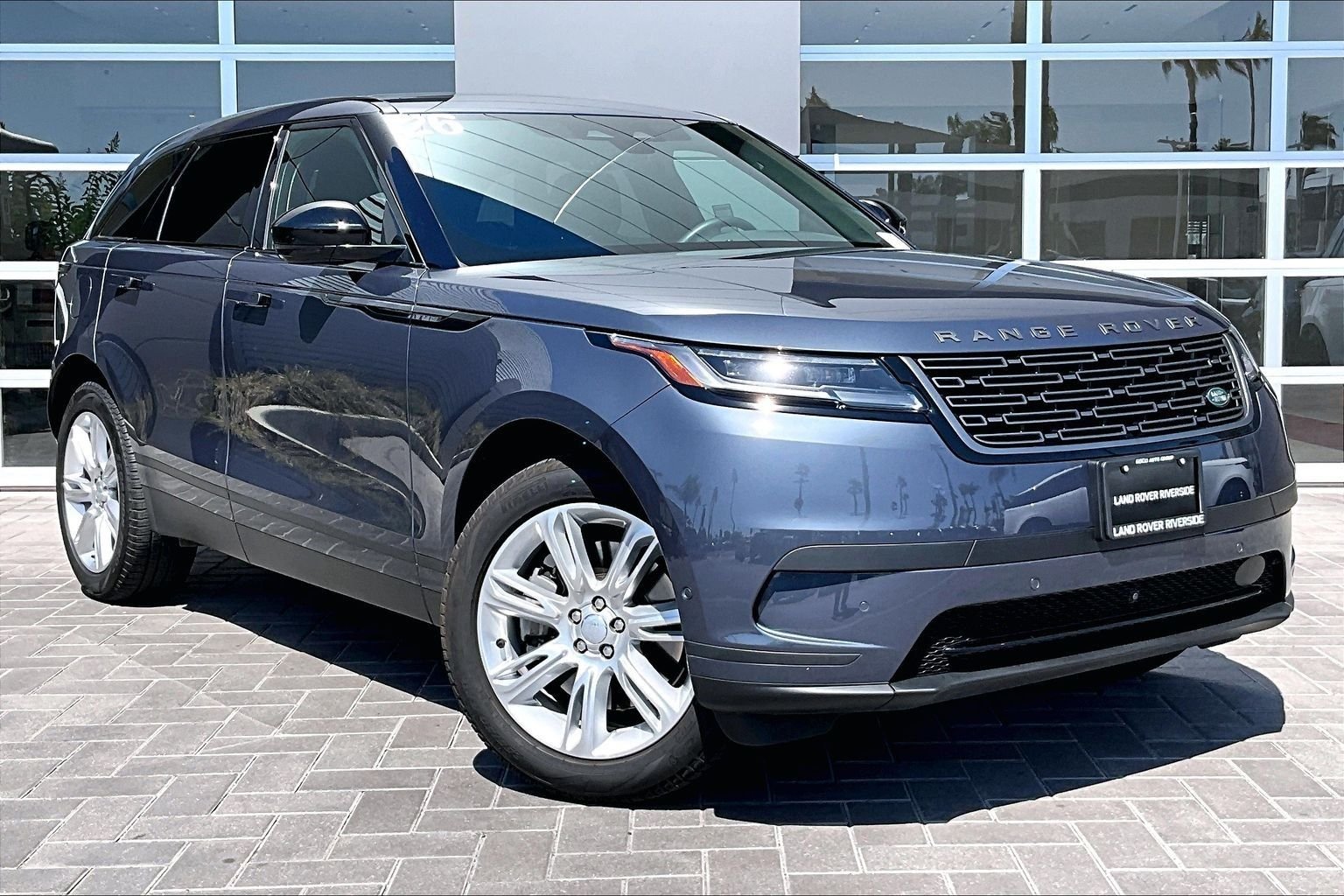 Used 2026 Blue Land Rover S image 3