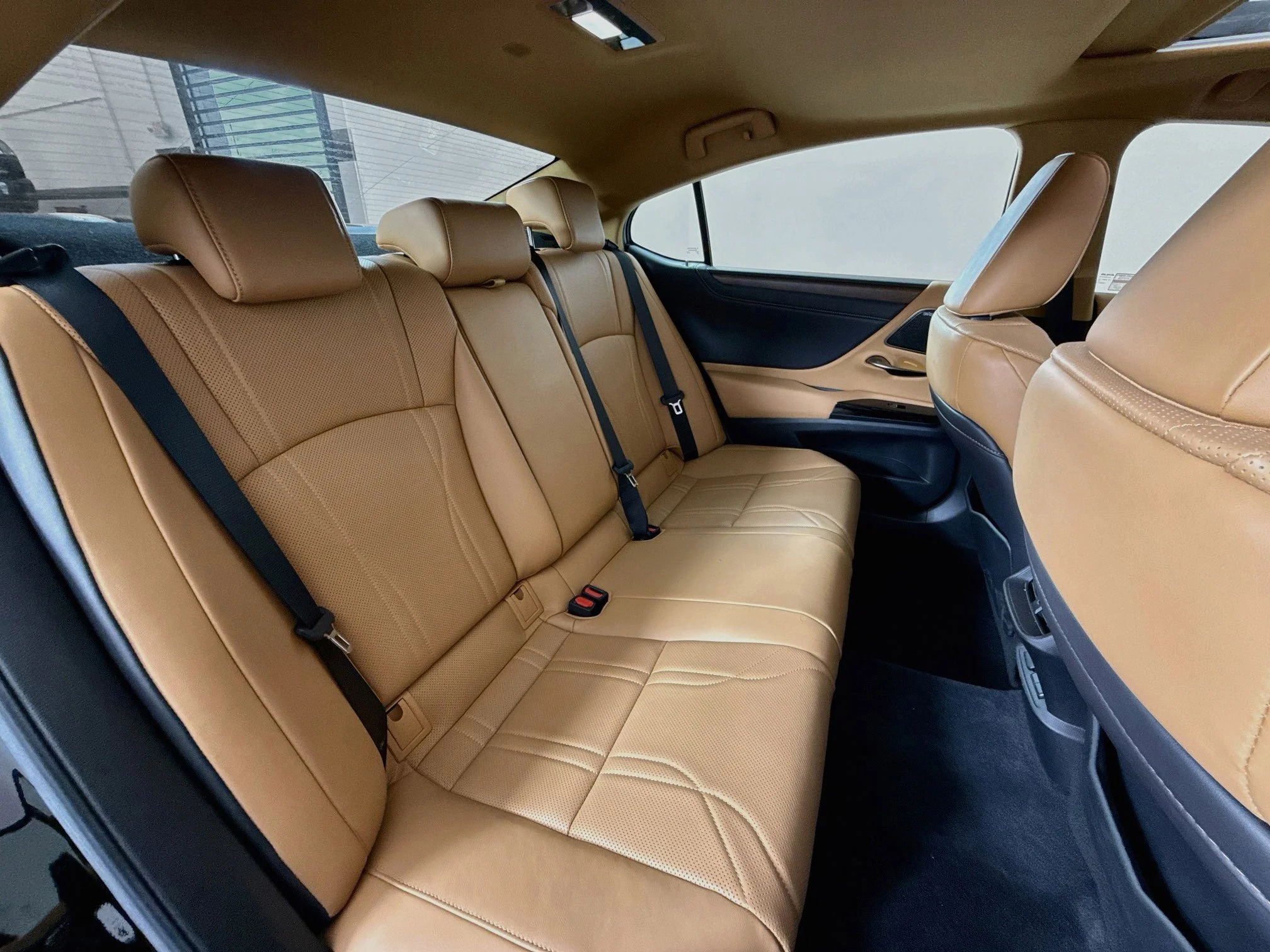 Certified Used 2024 OBSIDIAN Lexus 300h Luxury image 26