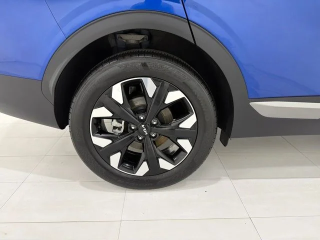 Used 2024 Sapphire Blue Kia X-Line image 44