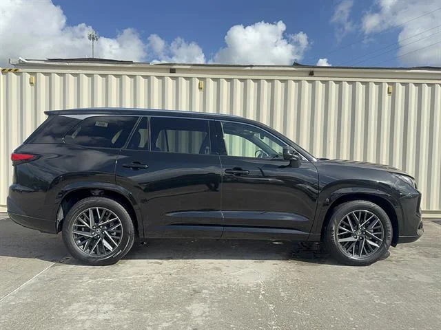 Certified Used 2025 CAVIAR Lexus Premium image 2