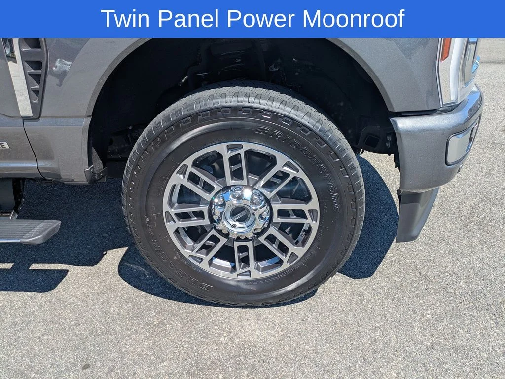 Used 2026 Gray Ford Platinum image 11