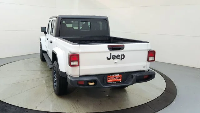 New 2026 Bright White Clear-Coat Exterior Paint Jeep 85th Anniversary Edition image 8