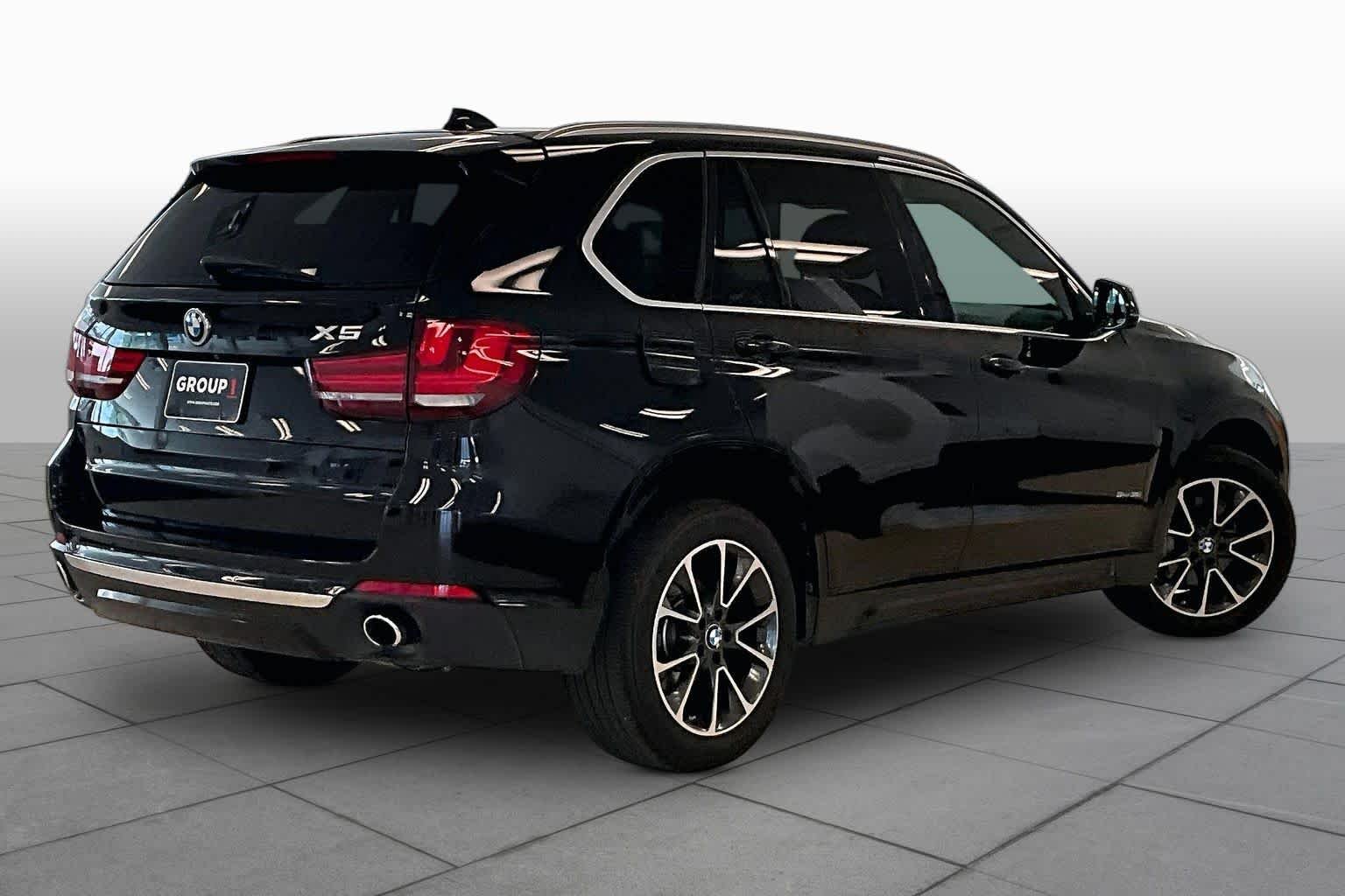 Used 2017 Jet Black BMW sDrive35i image 11