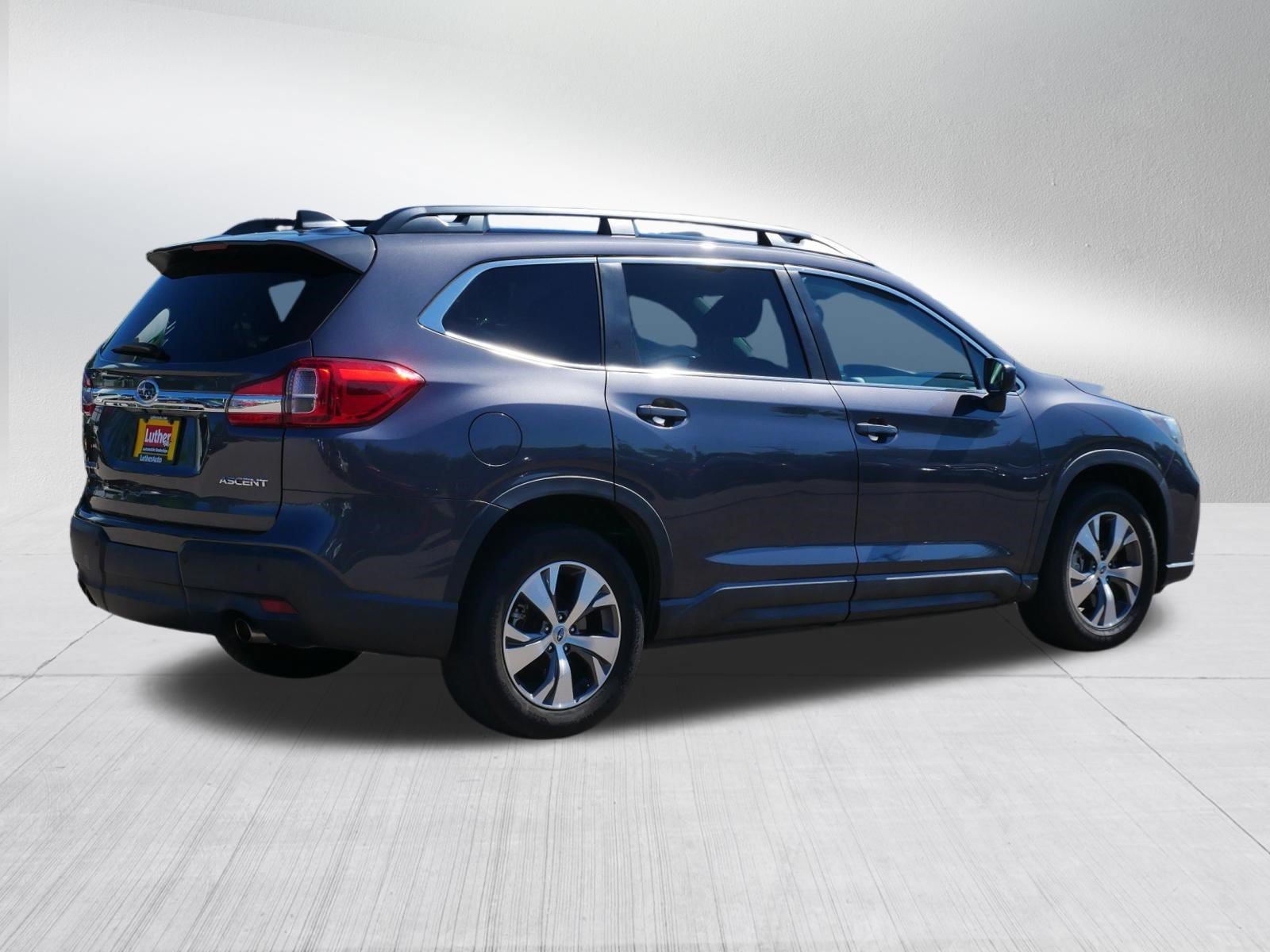 Used 2020 Magnetite Gray Metallic Subaru Premium image 7