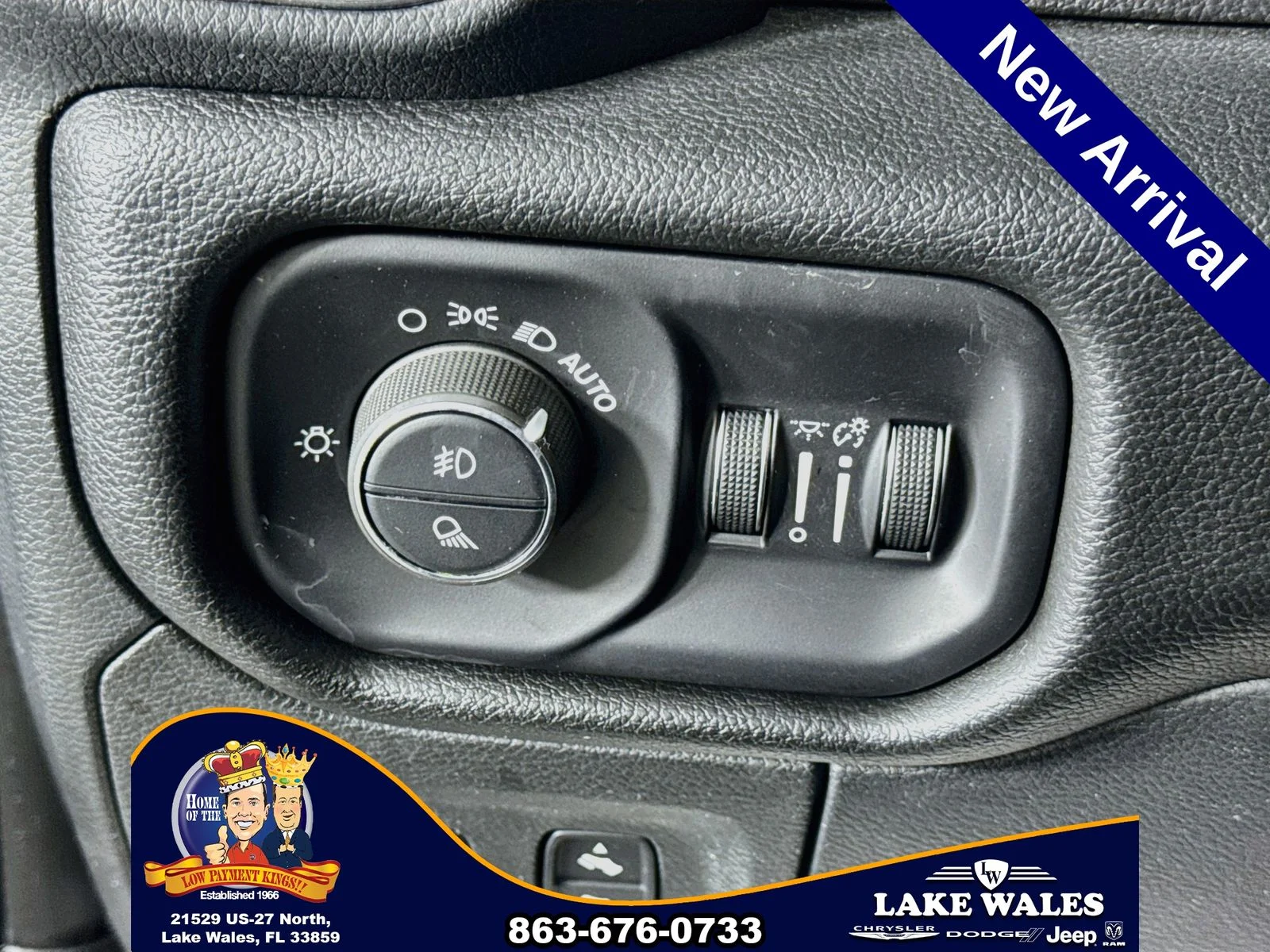 Used 2023 Blue Ram Laramie image 10