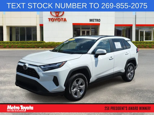 2023 Toyota RAV4 XLE