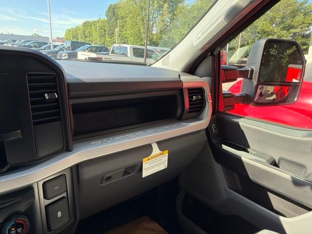 New 2026 Oxford White Ford F-350® XL image 18