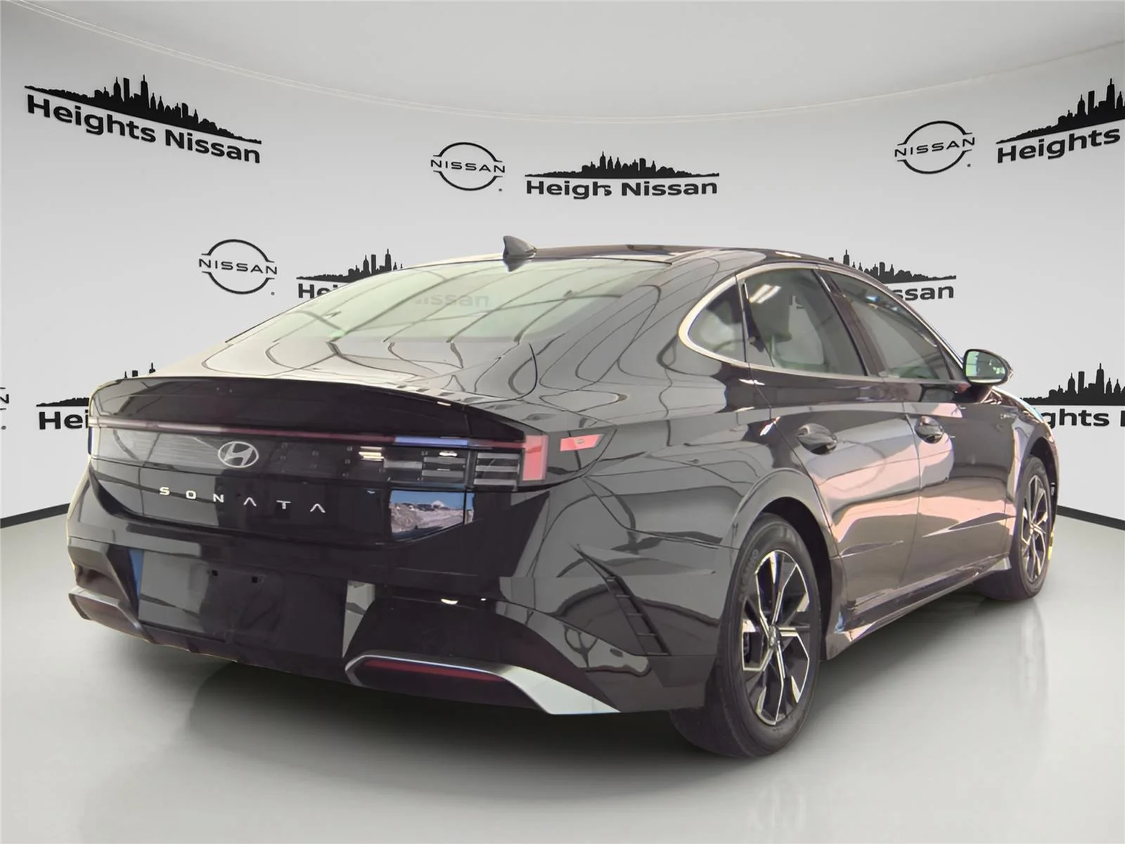 2025 Hyundai Sonata SEL - Photo 9